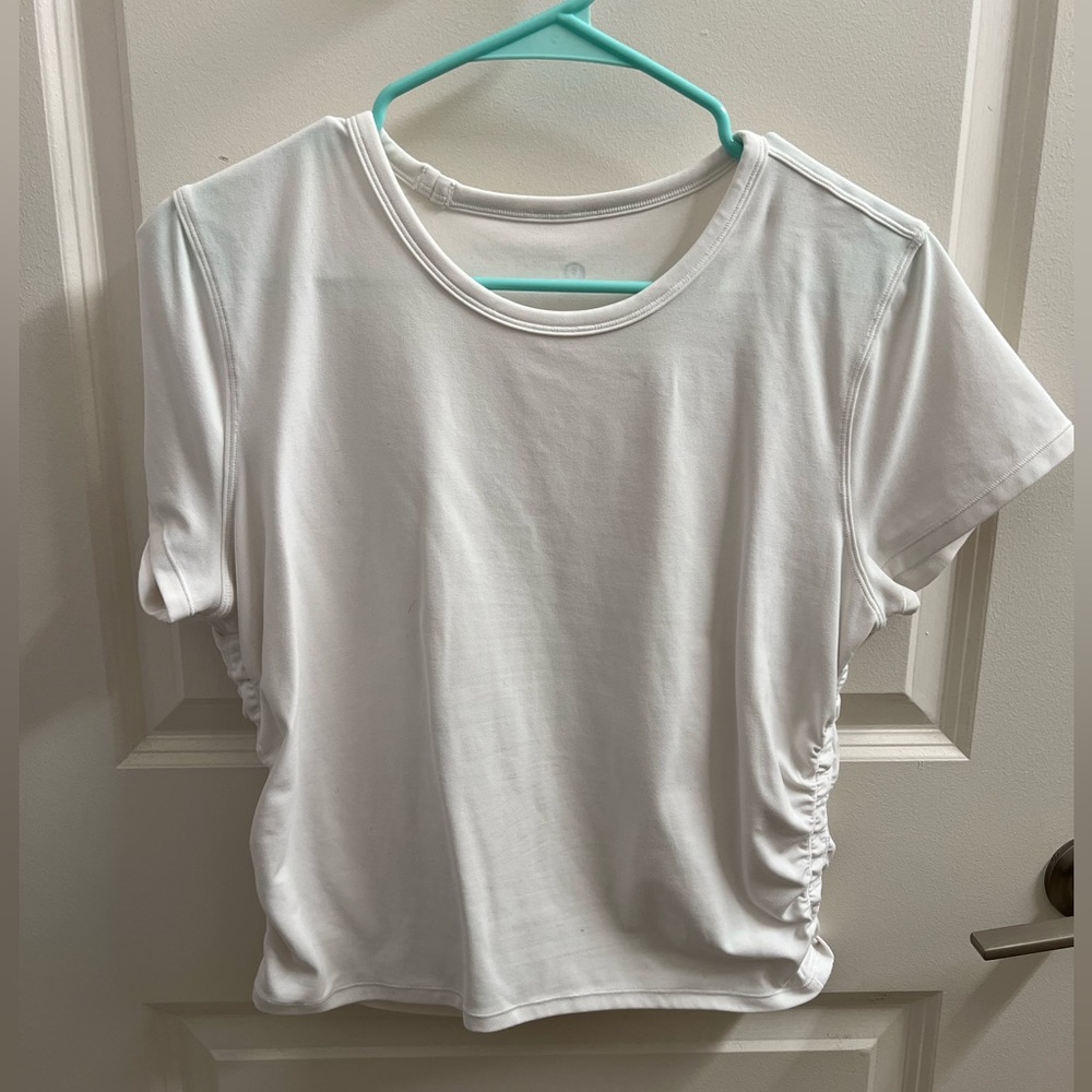 NWOT All It Takes Nulu Short Sleeve (White)